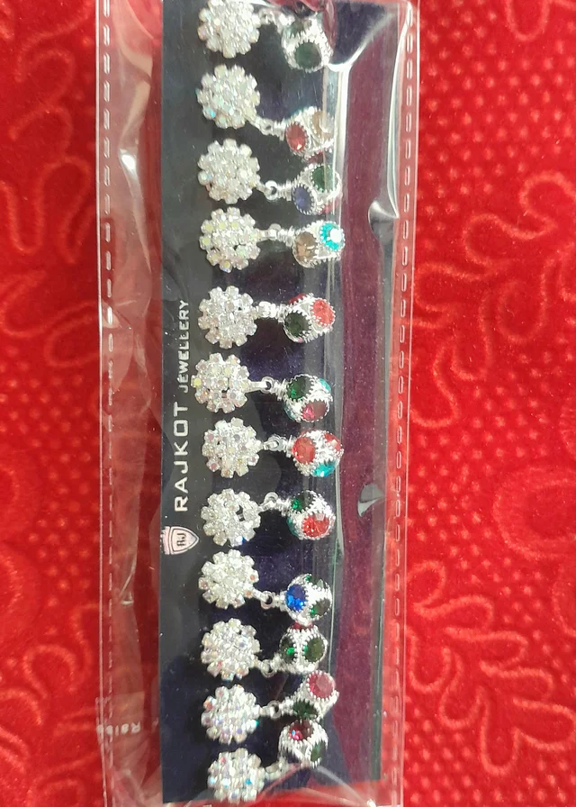 Kanafula earring 10E9