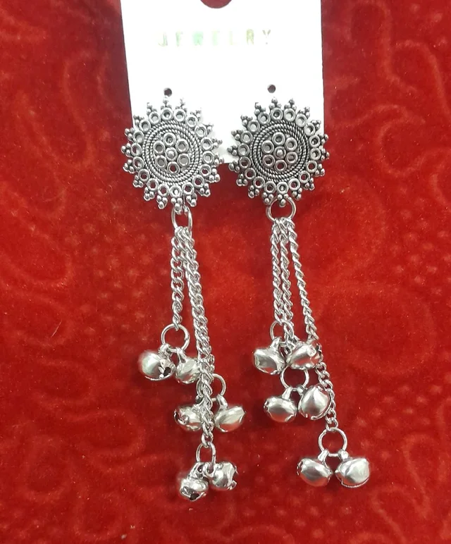 Black Earring J3o