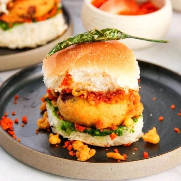 Ram Corner Makka Palak Vada Pav