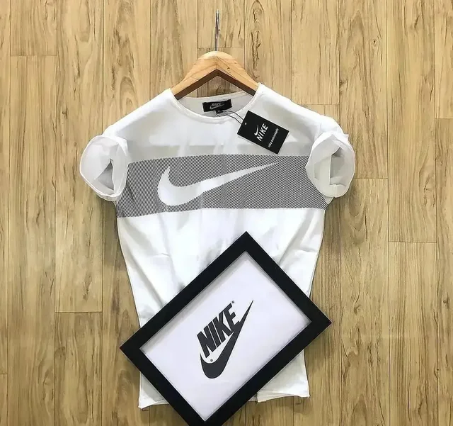 Nike Latest T-Shirt New - XL