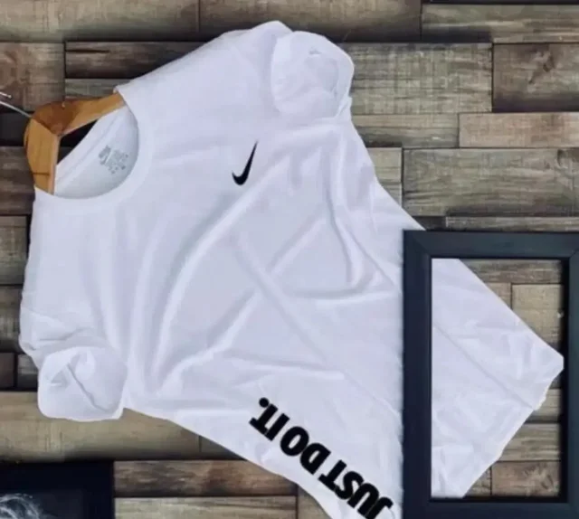 Nike New Latest T-Shirt - XXL