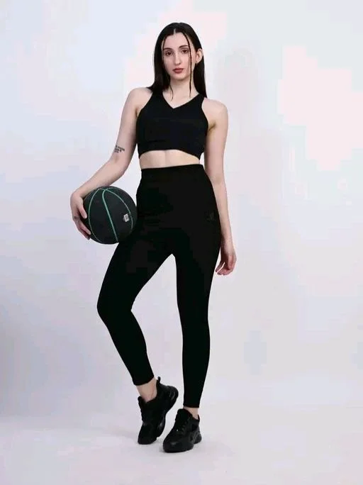 Women's Sports Wear - M