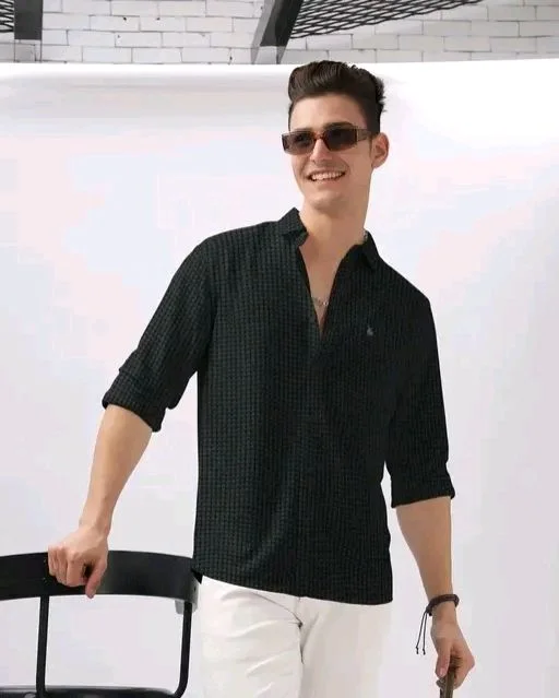 Men's Shirt Premium - M