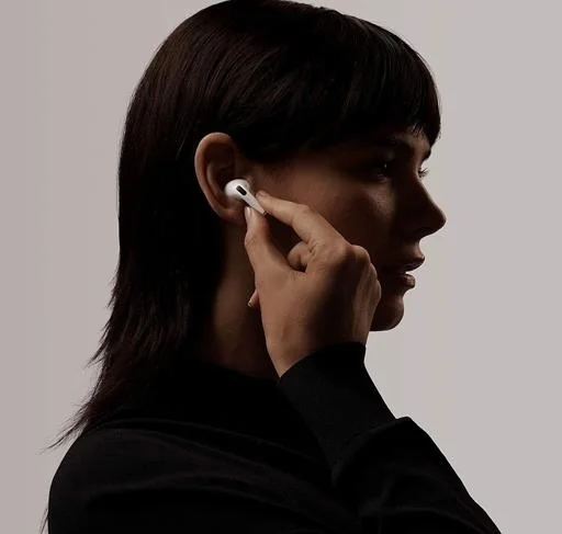 Apple Airpods Pro with wireless charging case 1st Copy