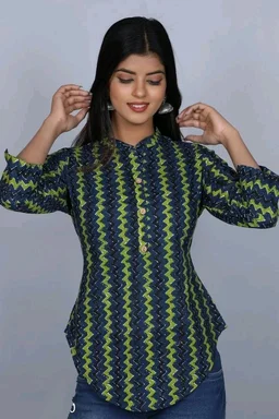 Classic Fashionista Women Tops& Tunics1 - S