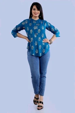 Classic Fashionista Women Tops& Tunics36 - L