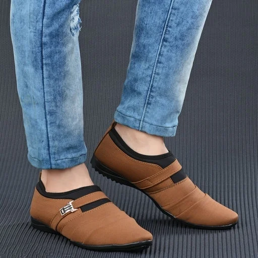 Latest Attractive men casual shoes67 - 8