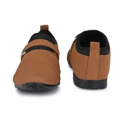 Latest Attractive men casual shoes67 - 8
