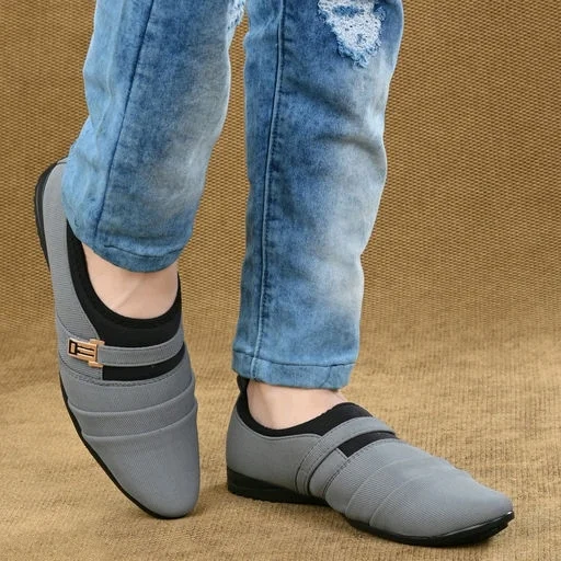 Latest Attractive men casual shoes90 - 10