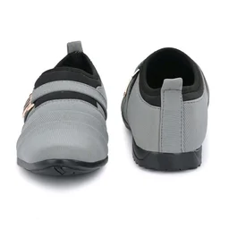 Latest Attractive men casual shoes90 - 10