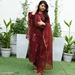 Myra Fashionable Women Kurta Sets - L