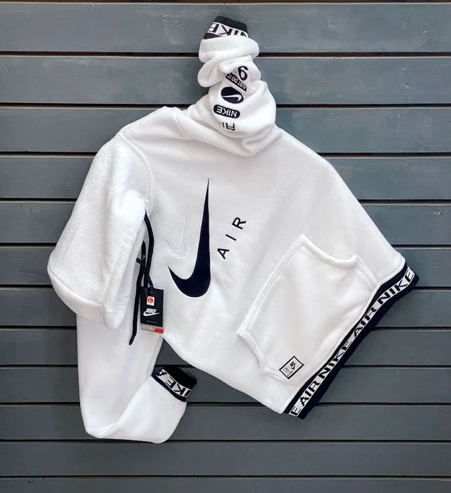 Nike Hoodies - L