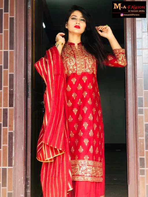 RAYON BEAUTIFUL PRINNTED KURTI & SKIRT WITH PREETY PRINTED DUPATA - L