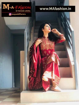 RAYON BEAUTIFUL PRINNTED KURTI & SKIRT WITH PREETY PRINTED DUPATA - L