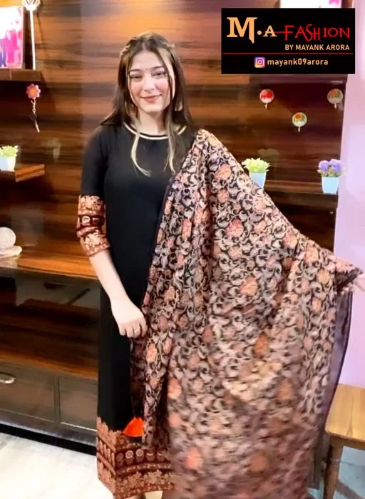 Trendy Alluring Women Kurta Sets - L