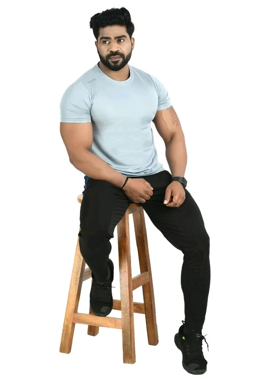 Trendy Men's Round Neck Half Sleeve Gym Tshirt - XL