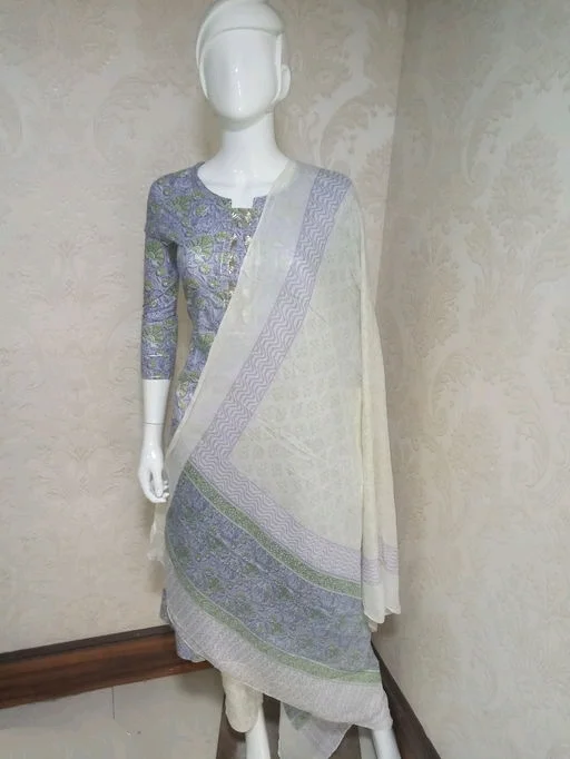 Vbuyz Women's Foil Print & Gota Patti Work Straight cotton Peach Kurta, Pant & Dupatta - L