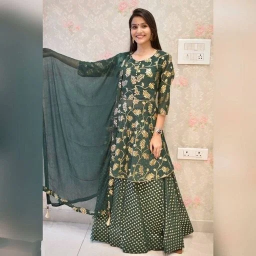 WOMAN PRINTED KURTI SKIRT WITH DUPATTA - XL