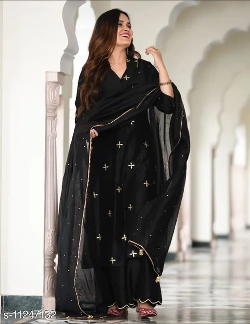 Women Rayon A-line Embroidered Long Kurti With Palazzos - XXL
