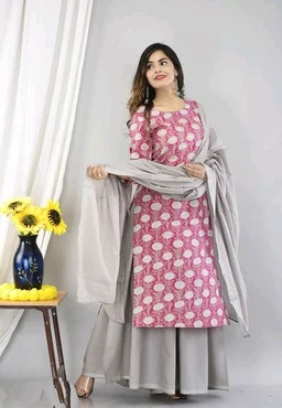 Women Rayon Attractive Kurta with Dupatta set - M