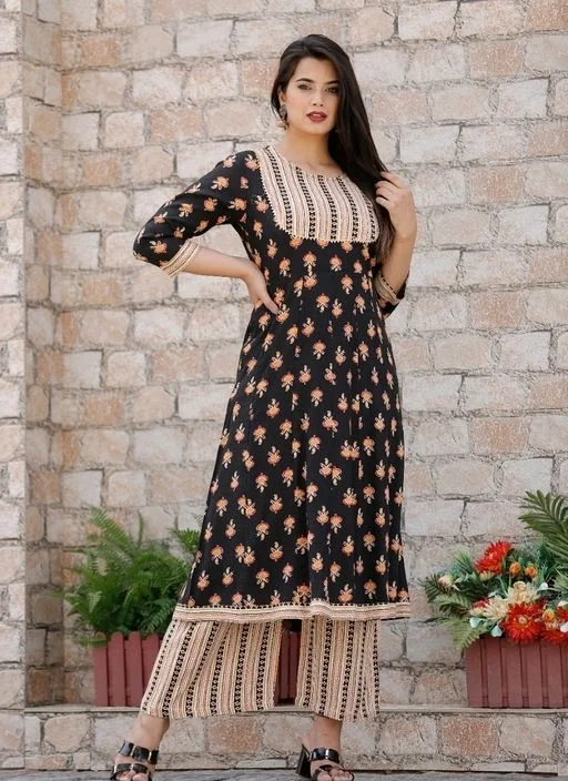 Women's Embroidered Rayon Kurta Palazzos Set - L