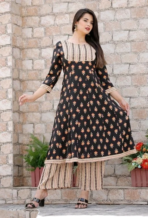 Women's Embroidered Rayon Kurta Palazzos Set - L