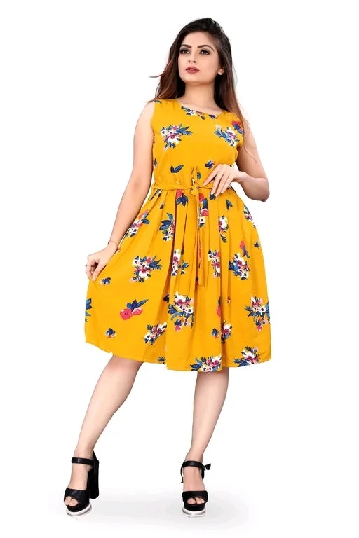 Women's Printed White Crepe Dress 6 - XS