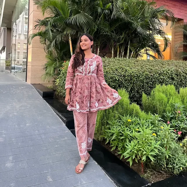 Mulprint Chikankari Coord Set(wine) - Wine, L(40)
