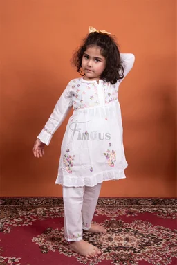 Kids White Chikankari Multy Embroidered Mulmul Sets - White, 16
