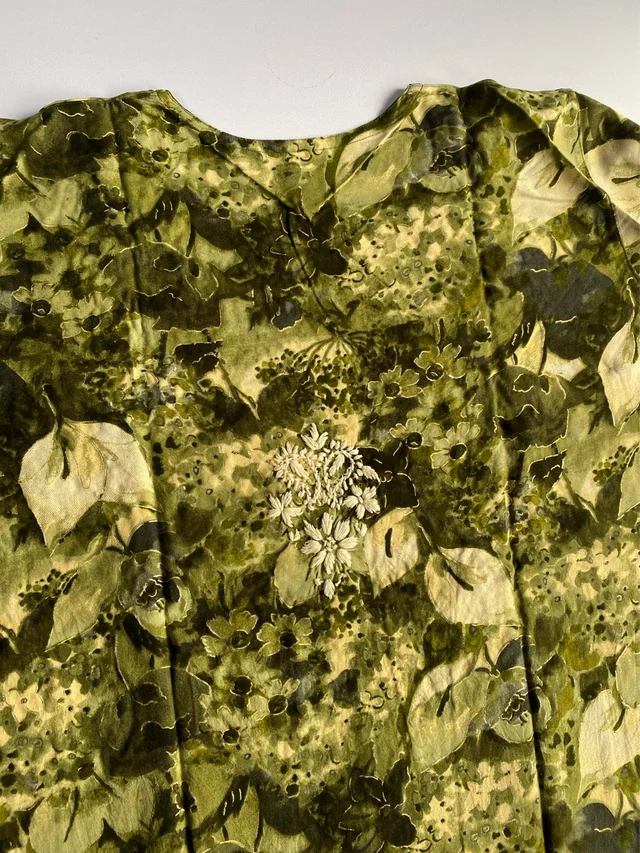 Anaya Chikankari Reyon Goldprint Long Kurti - L(40), Mehndi