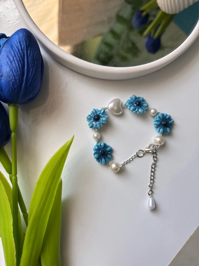 Blue Petal Pearl Bracelet 