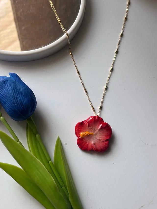 Hibiscus Pendant 🌺 ✨