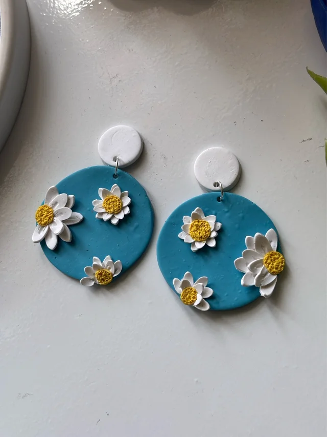 Sky Daisy Statement Drops🌼