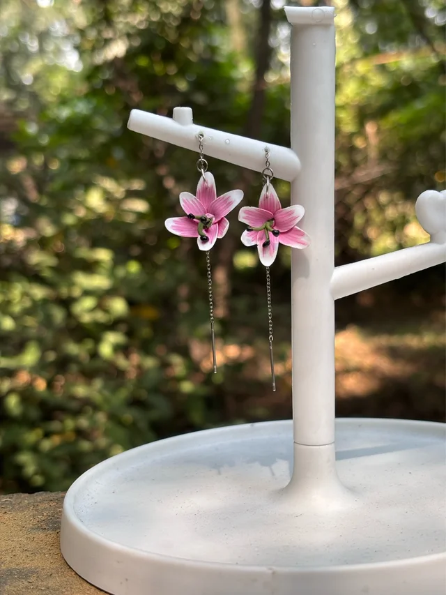Lily Thread Drops