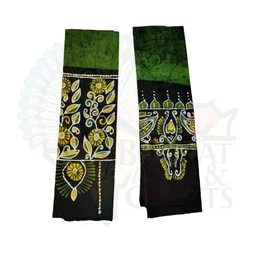 Green & Black Batik Printed Pure Cotton Uttorio