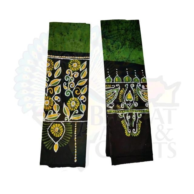 Green & Black Batik Printed Pure Cotton Uttorio