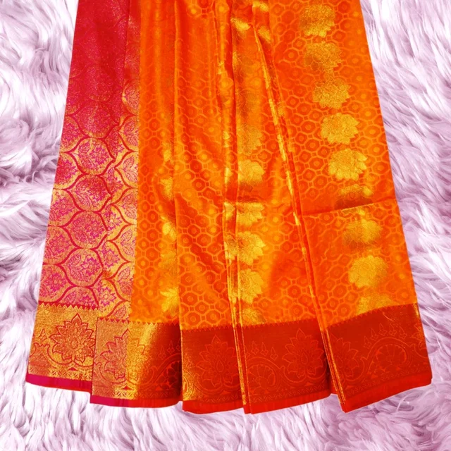 Kanchipuram Silk Saree with Traditional Gold Zari Borders and a Rich Pallu
