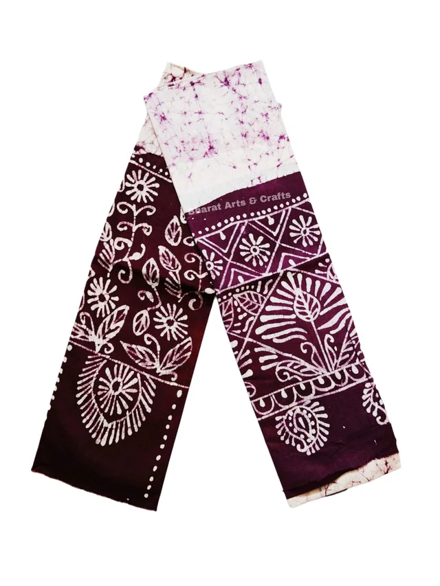 White & Violet Batik Printed Pure Cotton Uttorio