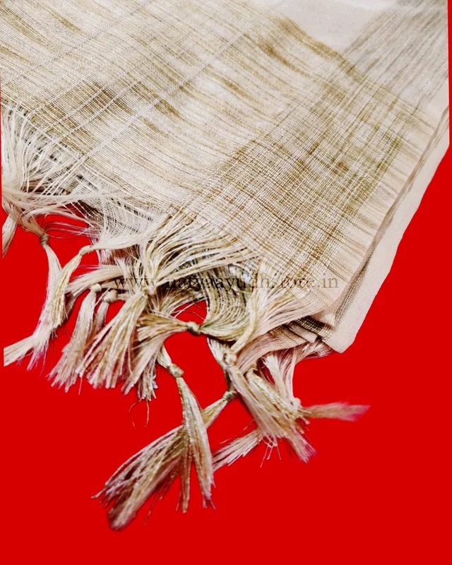 Tusaar Rajbansh Uttorio (Golden)