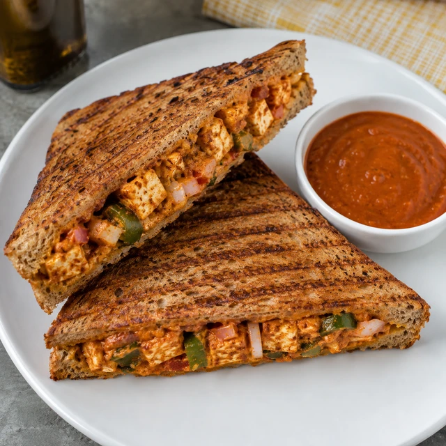 Paneer Tandoori Sandwich
