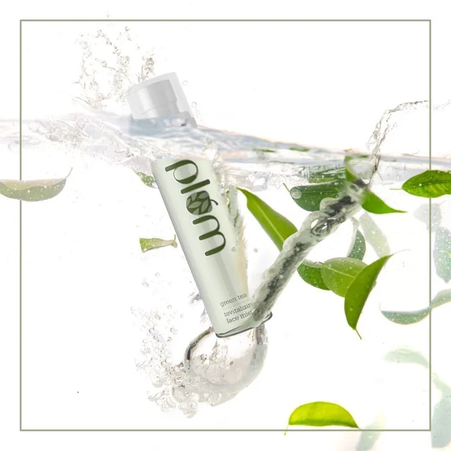 Plum Green Tea Revitalizing Face Mist 100ml | For Oily & Acne-Prone Skin | Refreshes & Hydrates | Makeup Setting Spray | 100% Vegan & Cruelty-Free