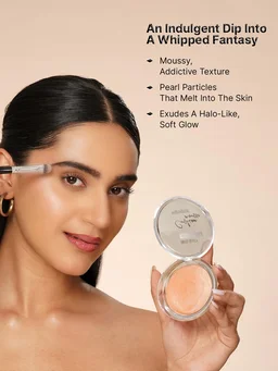 Swiss Beauty Select Cushion Mousse Highlighter 10g Shade 4 Gold Rush | Lit-From-Within Radiance | Glowy Dewy Finish | Lightweight Mousse Formula with Macadamia Oil