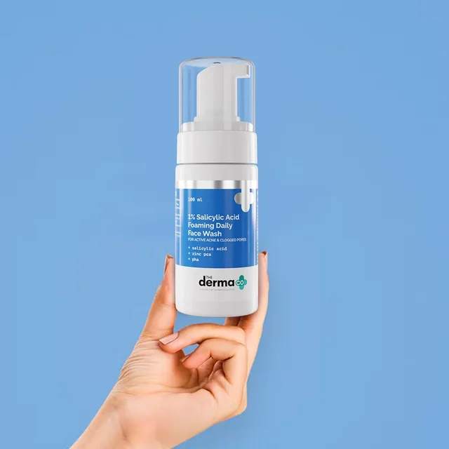 The Derma Co 1% Salicylic Acid Foaming Daily Face Wash 100ml | With Zinc PCA & PHA | For Active Acne & Clogged Pores | Helps Reduce Acne & Unclog Pores
