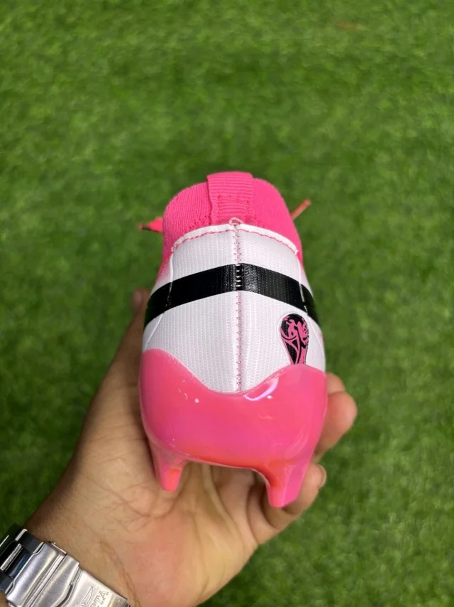 F50 Hyperfast Pink Colour FG With Lace - 6