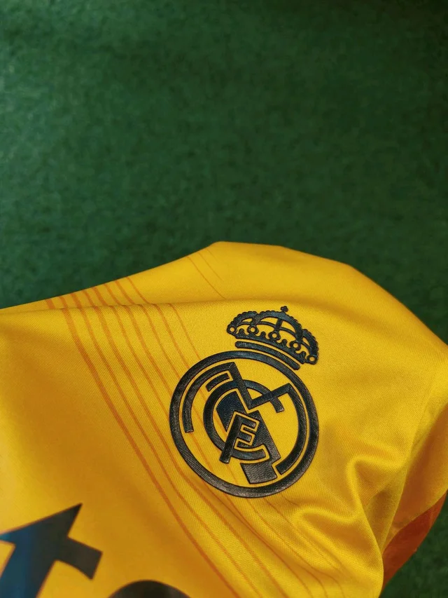 Madrid Player Edition Orange Colour Jersey - XXL