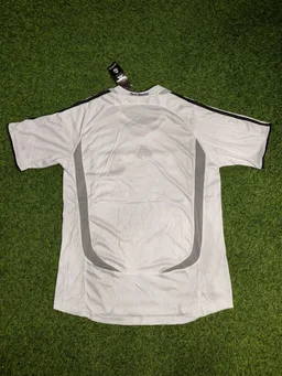 Retro Madrid 2006/07 Home Half Sleeve - S