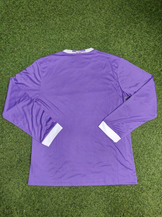 Retro Madrid 2016-17 Away Full Sleeve - M