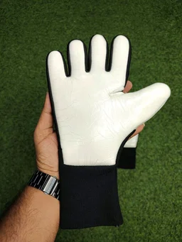 Vapor Grip 3 Dynamic Fit Goalkeeper Gloves Black - 9