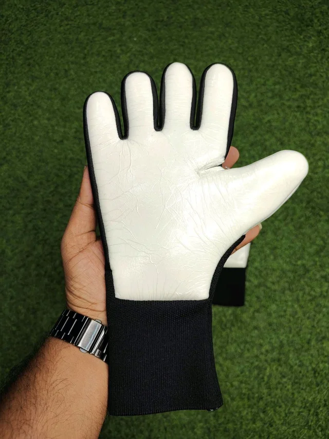 Vapor Grip 3 Dynamic Fit Goalkeeper Gloves Black - 9