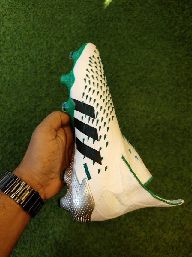 Predator Freak High-Top Without Lace White And Green - 6